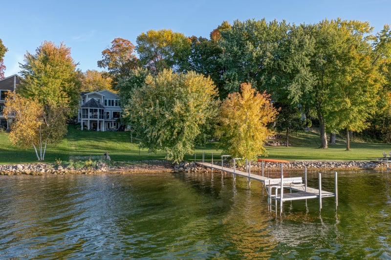 2765 Casco Point Rd, Wayzata, MN 55391