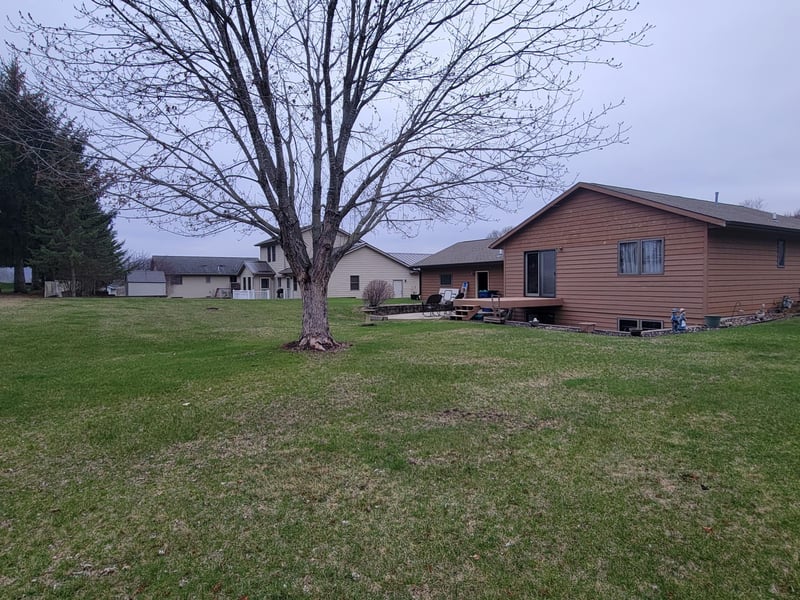 604 Hanover Ct, Rushford, MN 55971