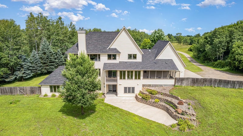 16819 102nd St SE, Becker, MN 55308