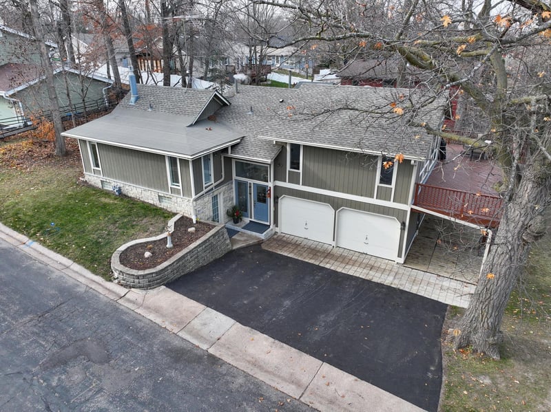 1657 Dove Ln, Mound, MN 55364