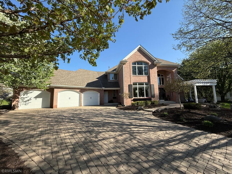 18125 Jannevar Ct, Lakeville, MN 55044