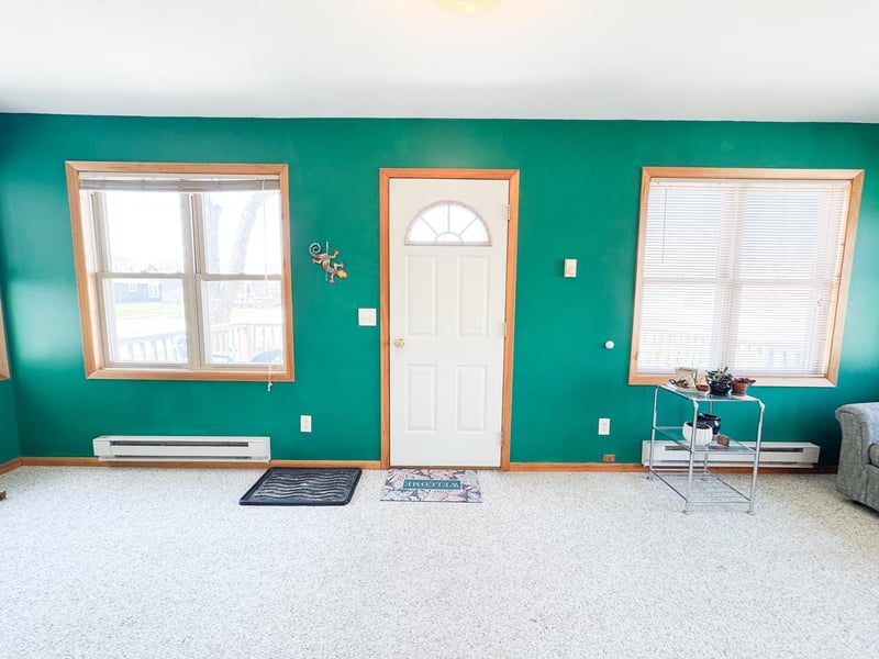 202 1st St E, Chokio, MN 56221