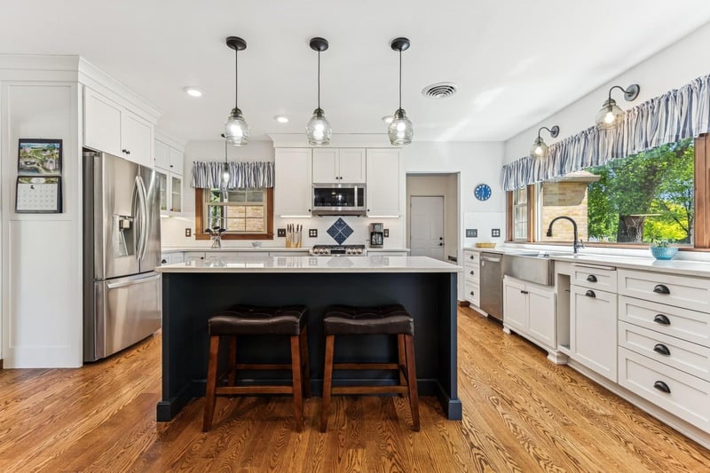 319 Meadow Ln, Benson, MN 56215