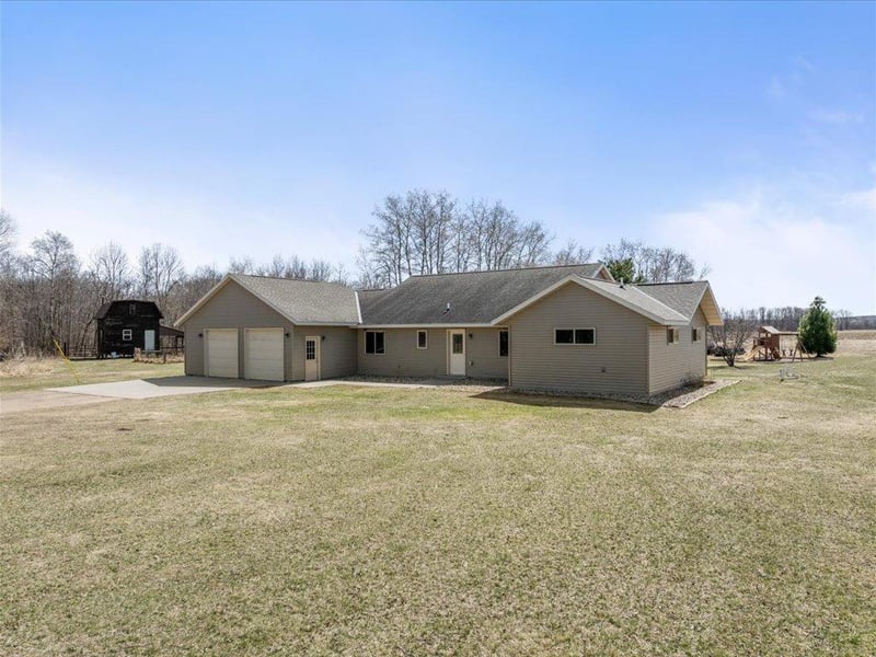 33395 464th St, Motley, MN 56466