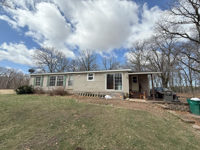 6998 Canary Rd, Grasston, MN 55030