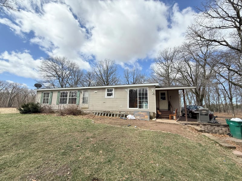 6998 Canary Rd, Grasston, MN 55030