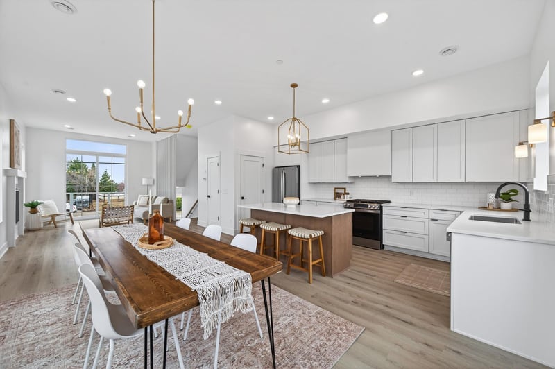 2501 Jansen Ave, White Bear Lake, MN 55110