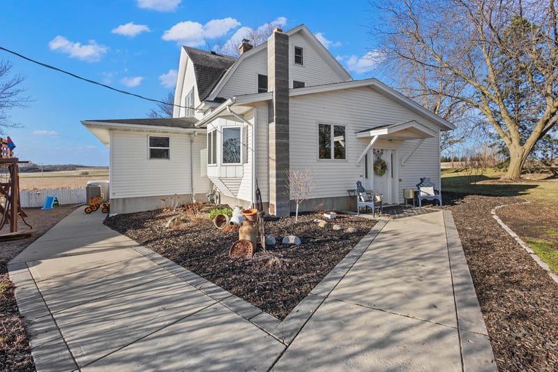 27781 Balsa Ave, Webster, MN 55088