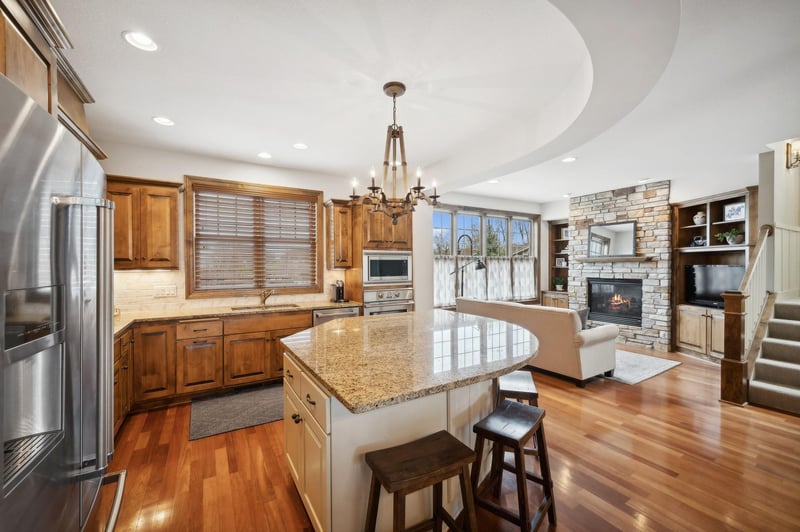 2309 Lost Lake Ct, Mound, MN 55364