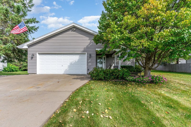 23550 Main St, Hampton, MN 55031