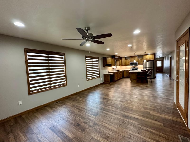 505 E Barck Ave, Luverne, MN 56156
