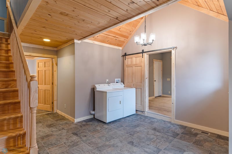 513 W 2nd Ave W, Halstad, MN 56548