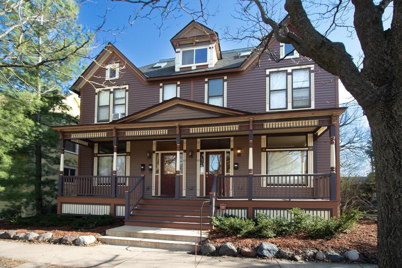 42 Isabel St W, Saint Paul, MN 55107