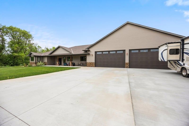 1116 County Road 46, Clearwater, MN 55320