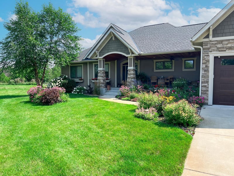 21397 Crimson Ct, Lakeville, MN 55044