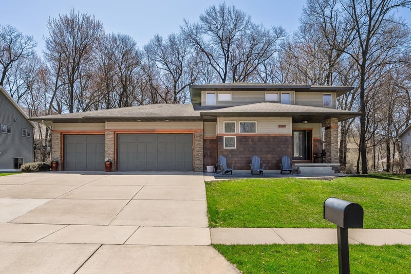 3307 Anric Dr, Eau Claire, WI 54701