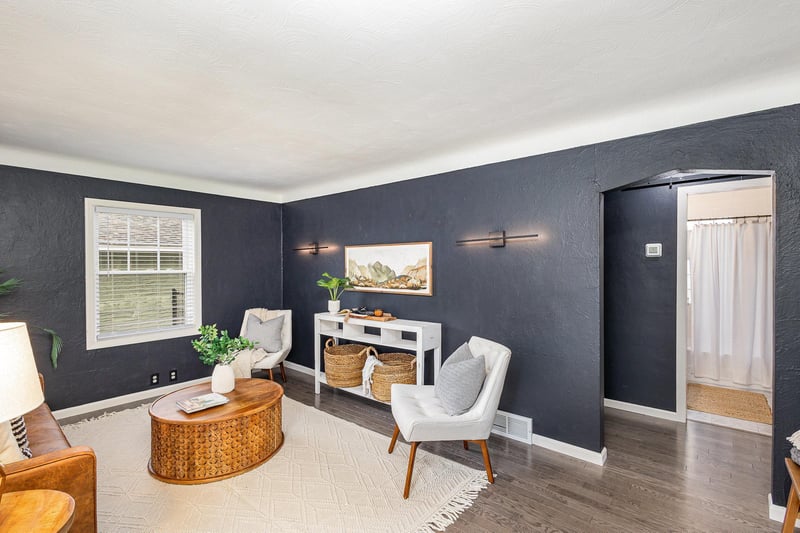 1060 Esther Ln, Mendota Heights, MN 55118