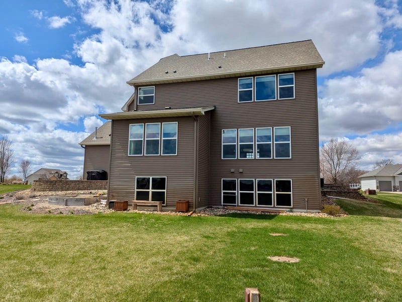 12621 96th St NE, Elk River, MN 55330