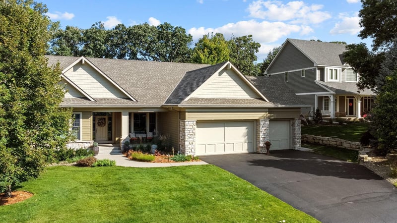 947 Wild Rose Ct, Eagan, MN 55123