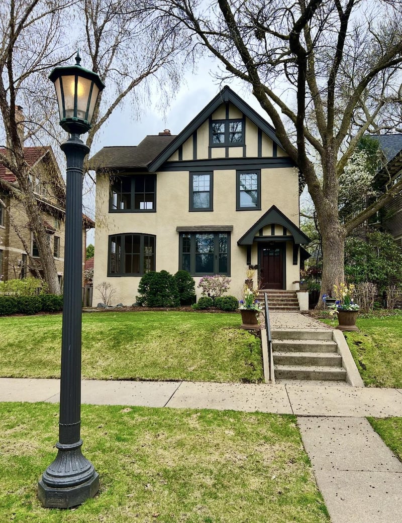 764 Goodrich Ave, Saint Paul, MN 55105