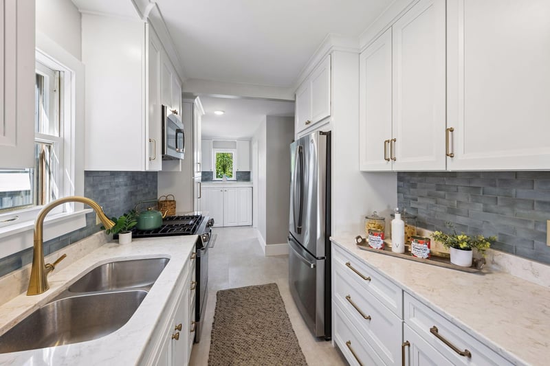 8026 Rose St, Victoria, MN 55386