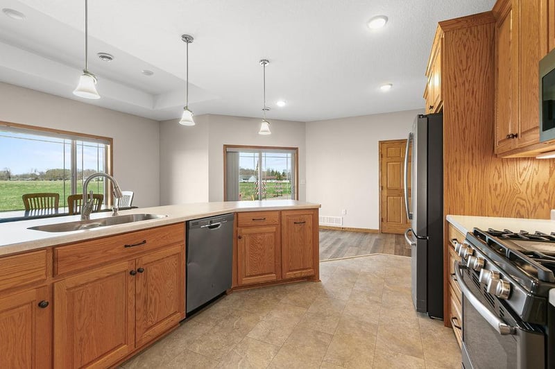 401 Park Ave SW, Pierz, MN 56364