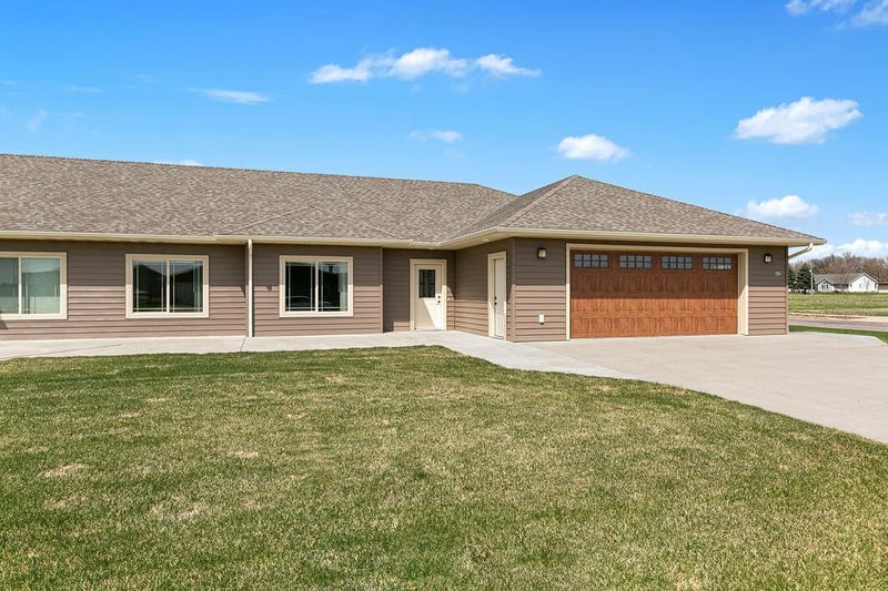401 Park Ave SW, Pierz, MN 56364