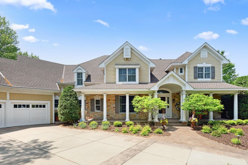 18371 Bearpath Trl, Eden Prairie, MN 55347
