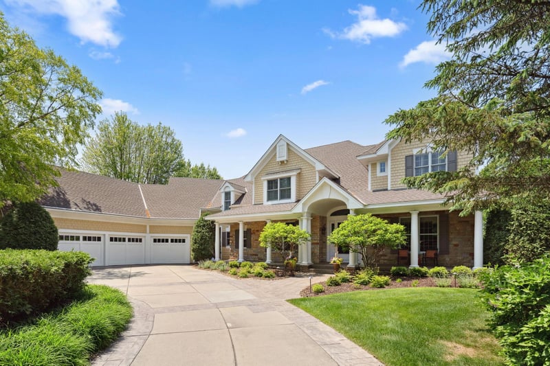 18371 Bearpath Trl, Eden Prairie, MN 55347