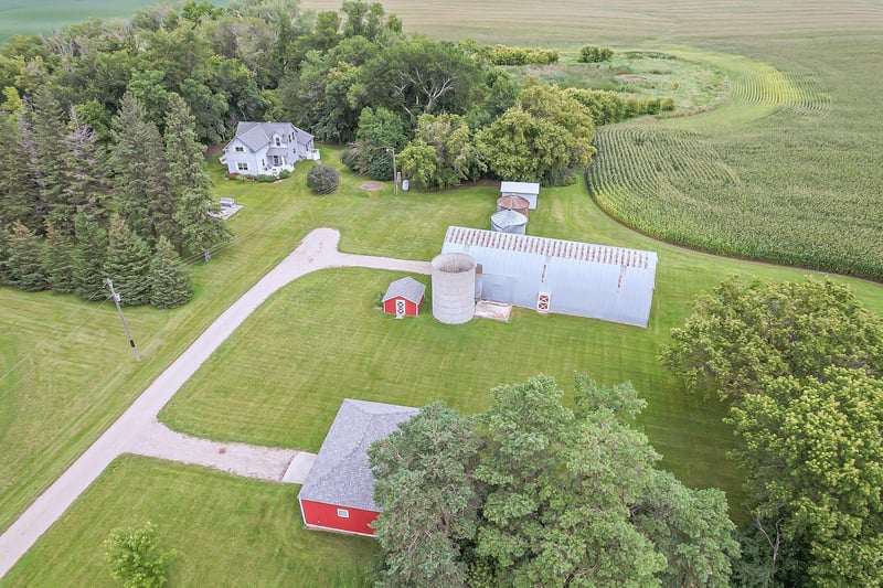 11523 370th St, Rothsay, MN 56579