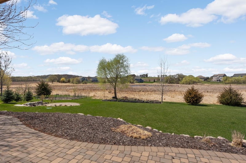 4589 Merganser Dr, Minnetrista, MN 55375
