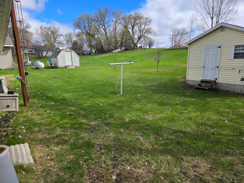 210 N Niggeler St, Elizabeth, MN 56533