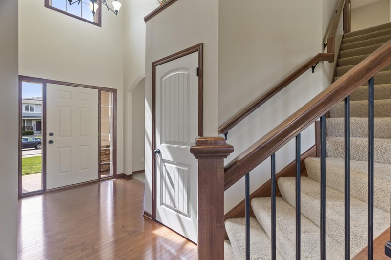 9566 Cottontail Dr, Minnetrista, MN 55375