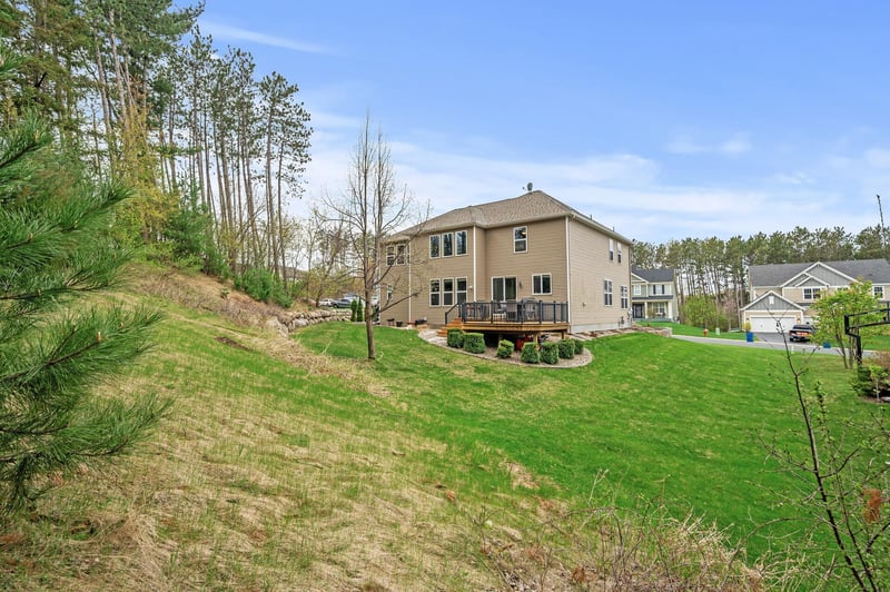 8571 Crismon Way, Inver Grove Heights, MN 55076