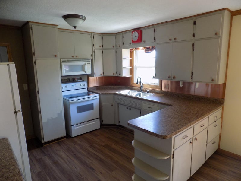1520 North Hw, Jackson, MN 56143