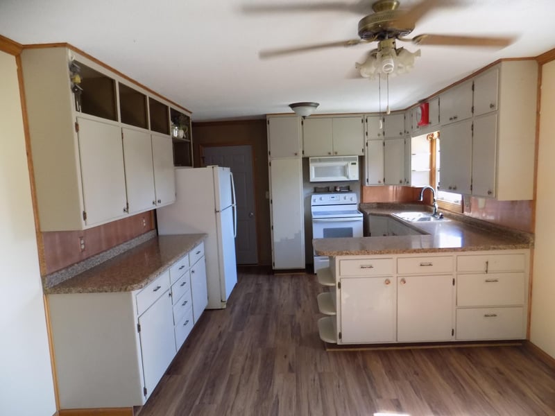 1520 North Hw, Jackson, MN 56143