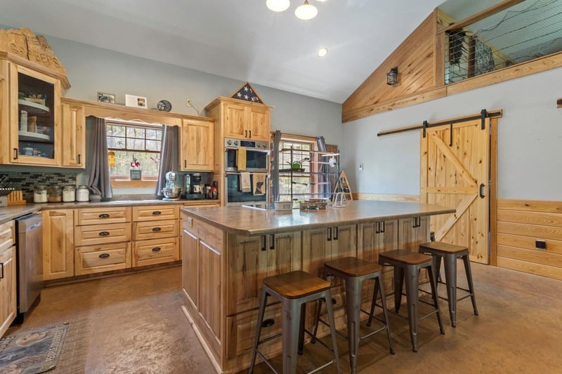 28667 Quarry St, Brook Park, MN 55007