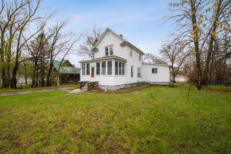 318 W Maple St, Spooner, WI 54801