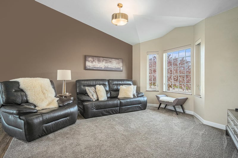 1106 Cherry Dr, Luverne, MN 56156