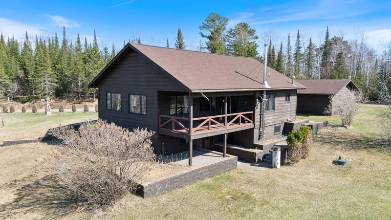 7301 Sand Lake Rd, Britt, MN 55710