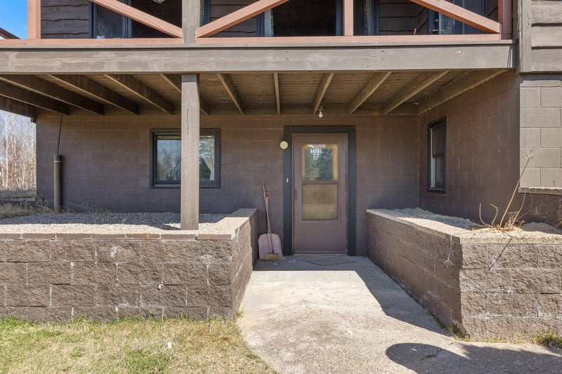 7301 Sand Lake Rd, Britt, MN 55710