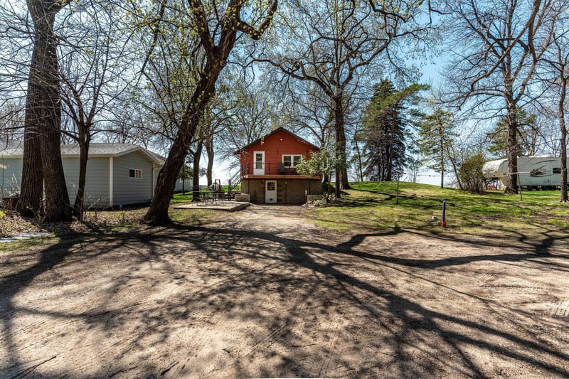 23711 Clarissa Haven Dr, Henning, MN 56551