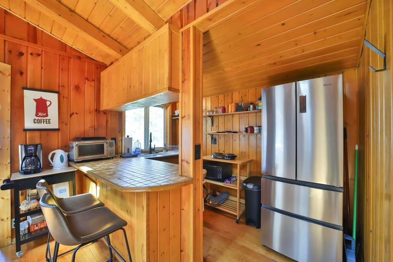 2202 Pine View Blvd, Motley, MN 56466