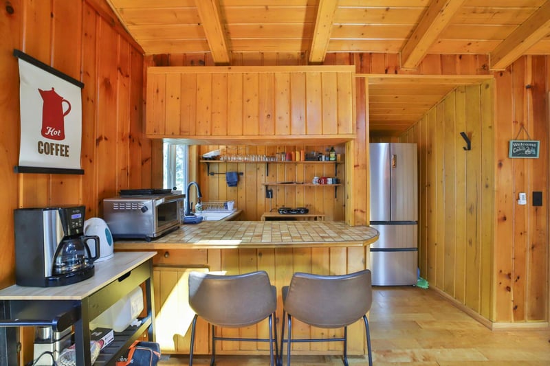 2202 Pine View Blvd, Motley, MN 56466