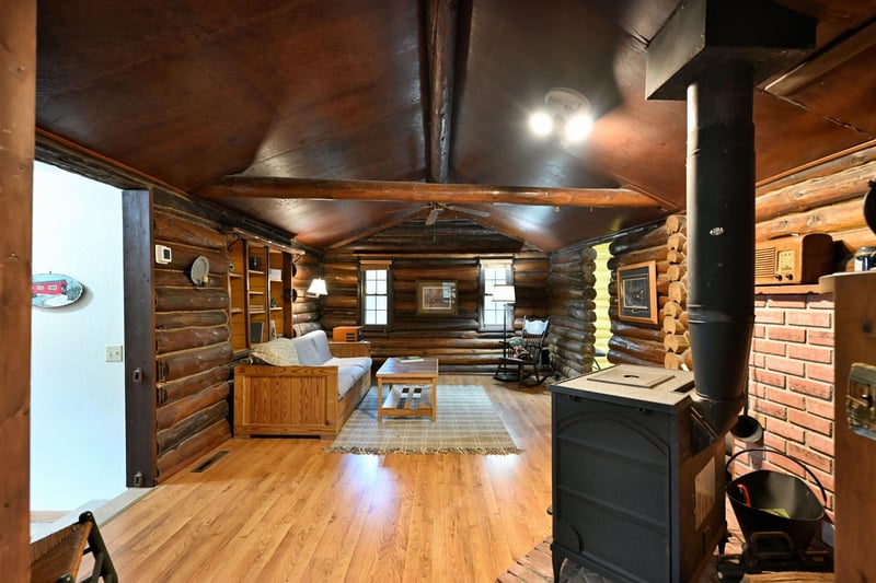 9262 E Park Ave, Solon Springs, WI 54873