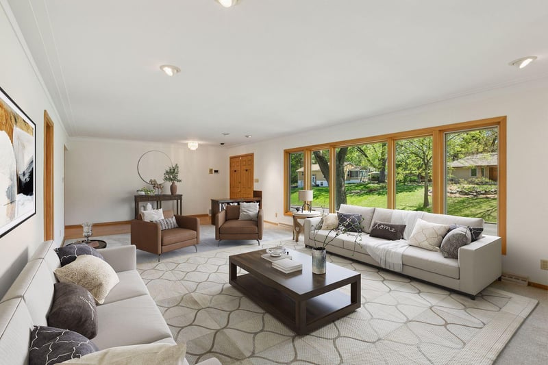 5212 Colonial Dr, Golden Valley, MN 55416
