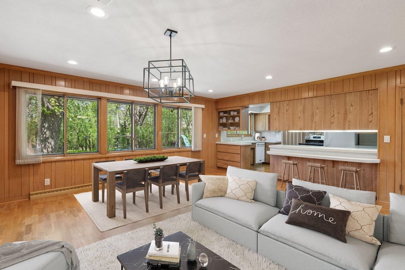 5212 Colonial Dr, Golden Valley, MN 55416