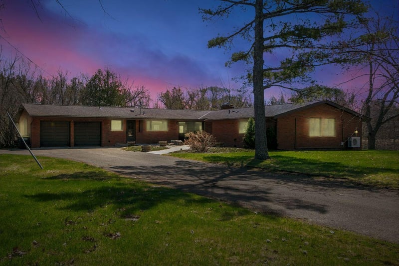 1300 Ellis Ave, Ashland, WI 54806
