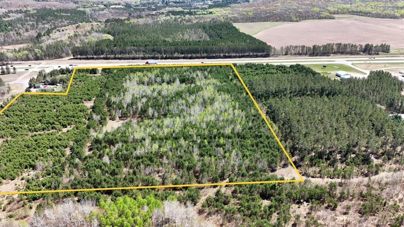 000 Mackey Ln, Trego, WI 54888