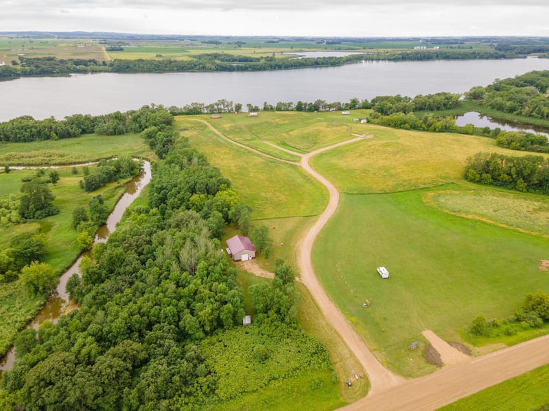 10405 Vista Trl NW, Evansville, MN 56326